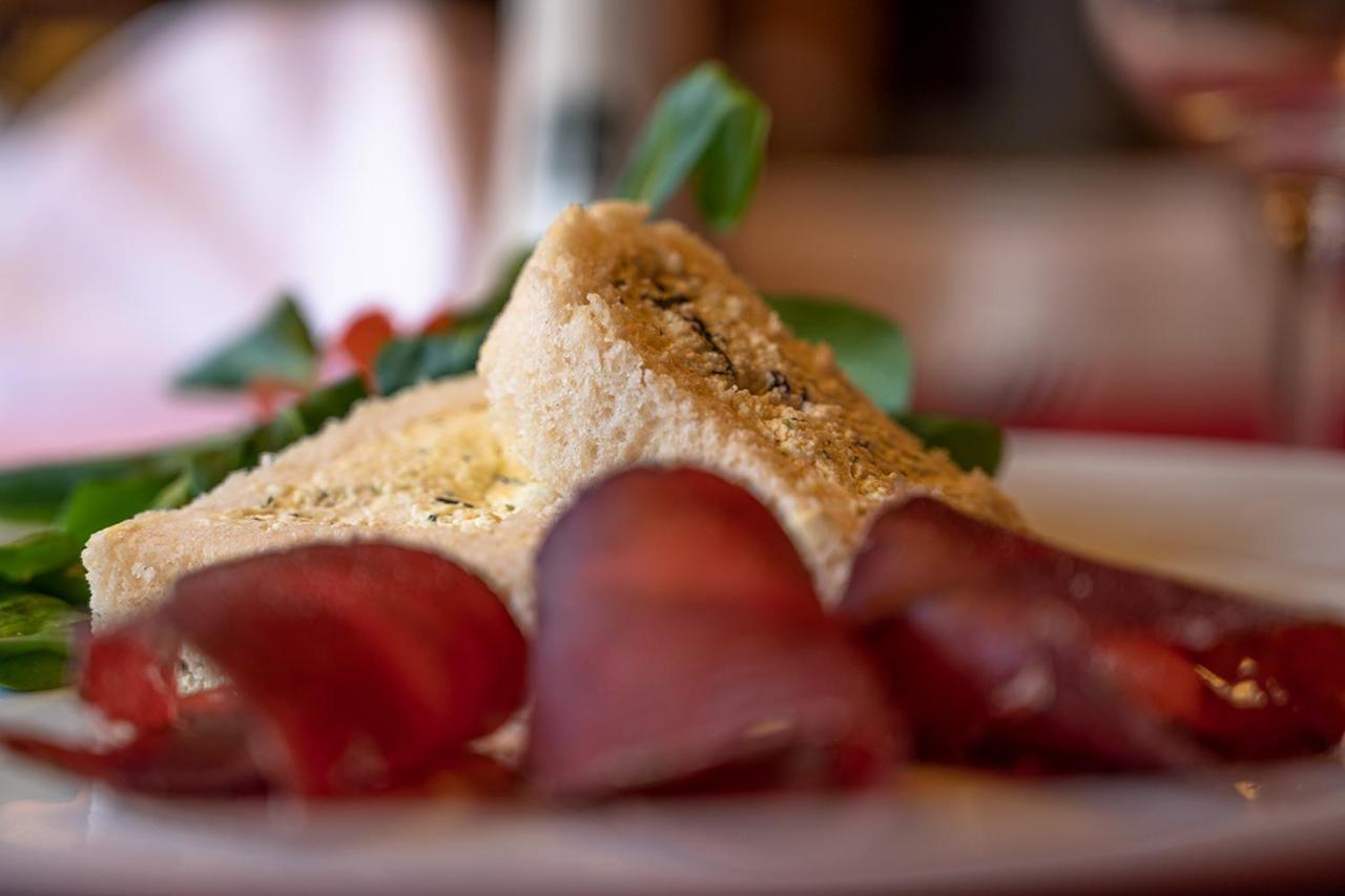 Hotel-Restaurant Drei Tannen Bellwald Εξωτερικό φωτογραφία